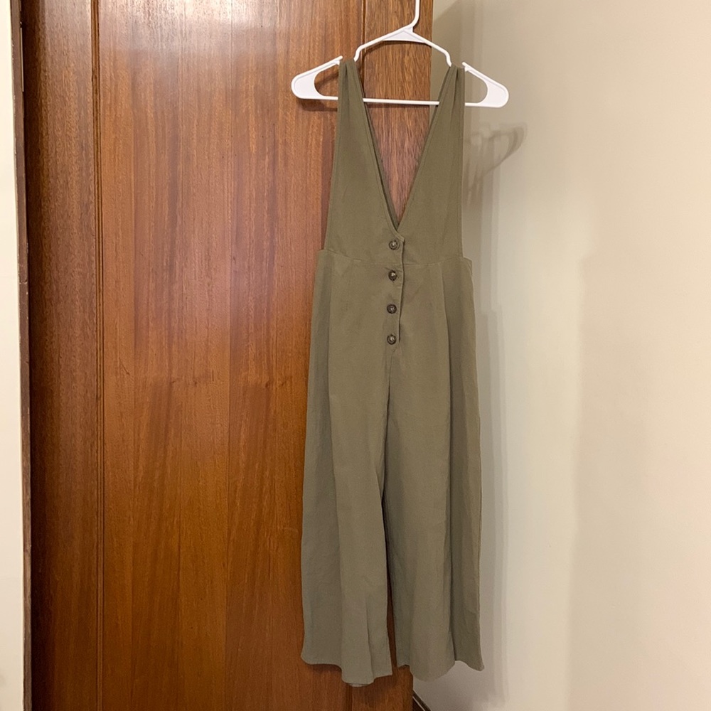Green wide-leg jumpsuit